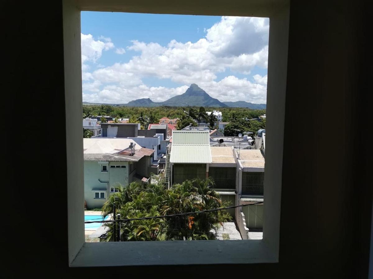 Rayon Vert Bleuphorie Beach Apartment Flic en Flac Exterior foto