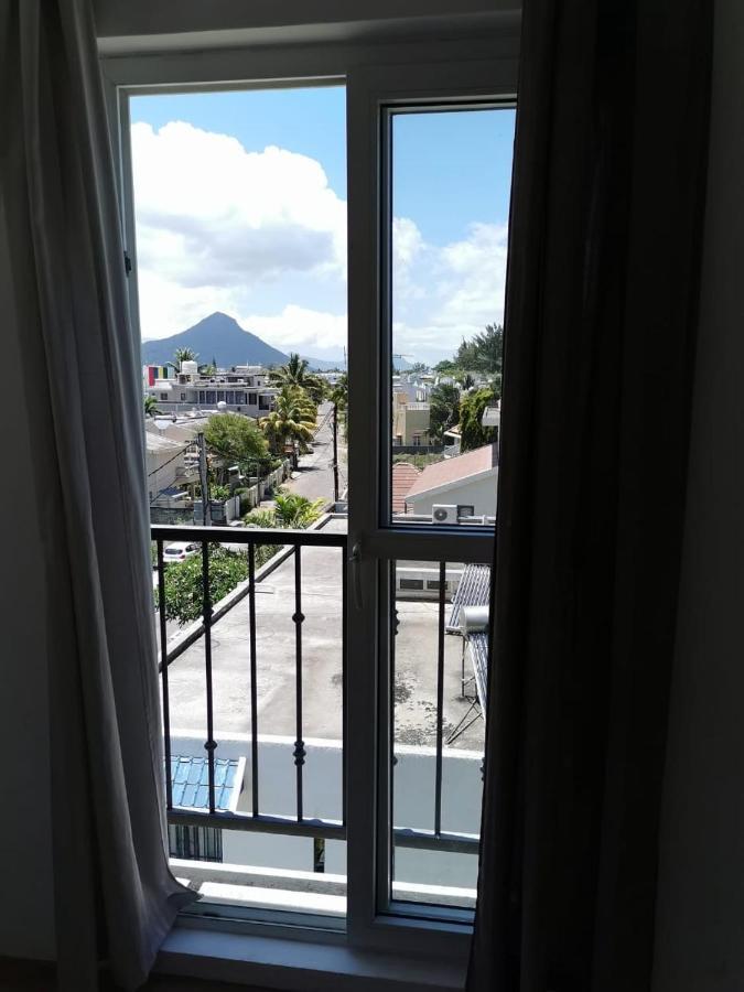 Rayon Vert Bleuphorie Beach Apartment Flic en Flac Exterior foto