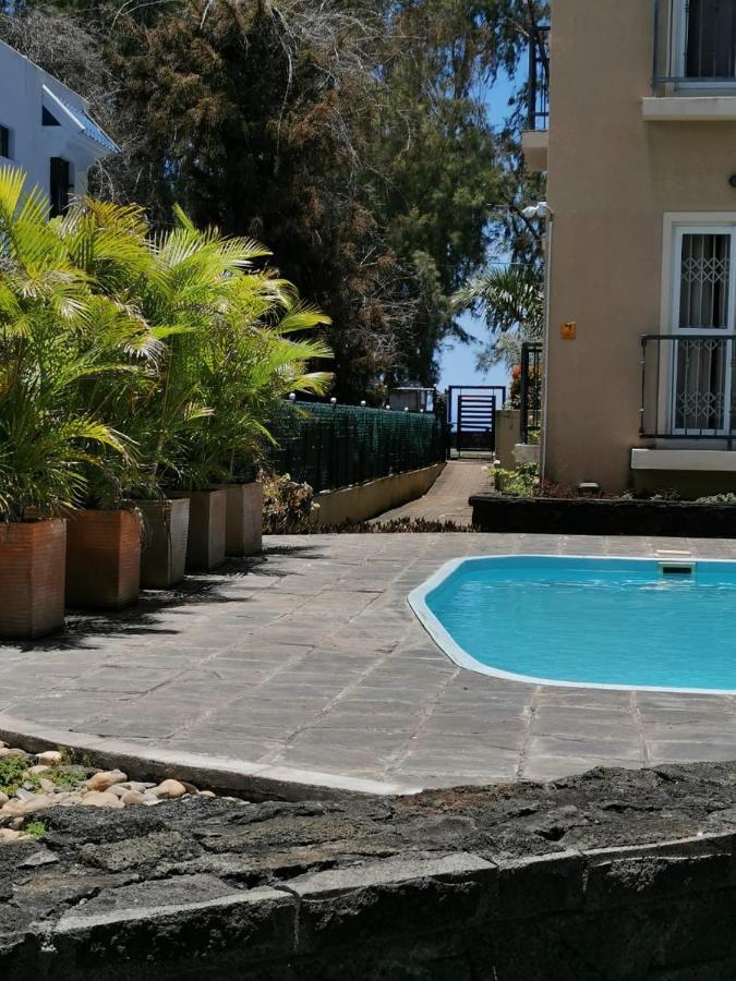 Rayon Vert Bleuphorie Beach Apartment Flic en Flac Exterior foto