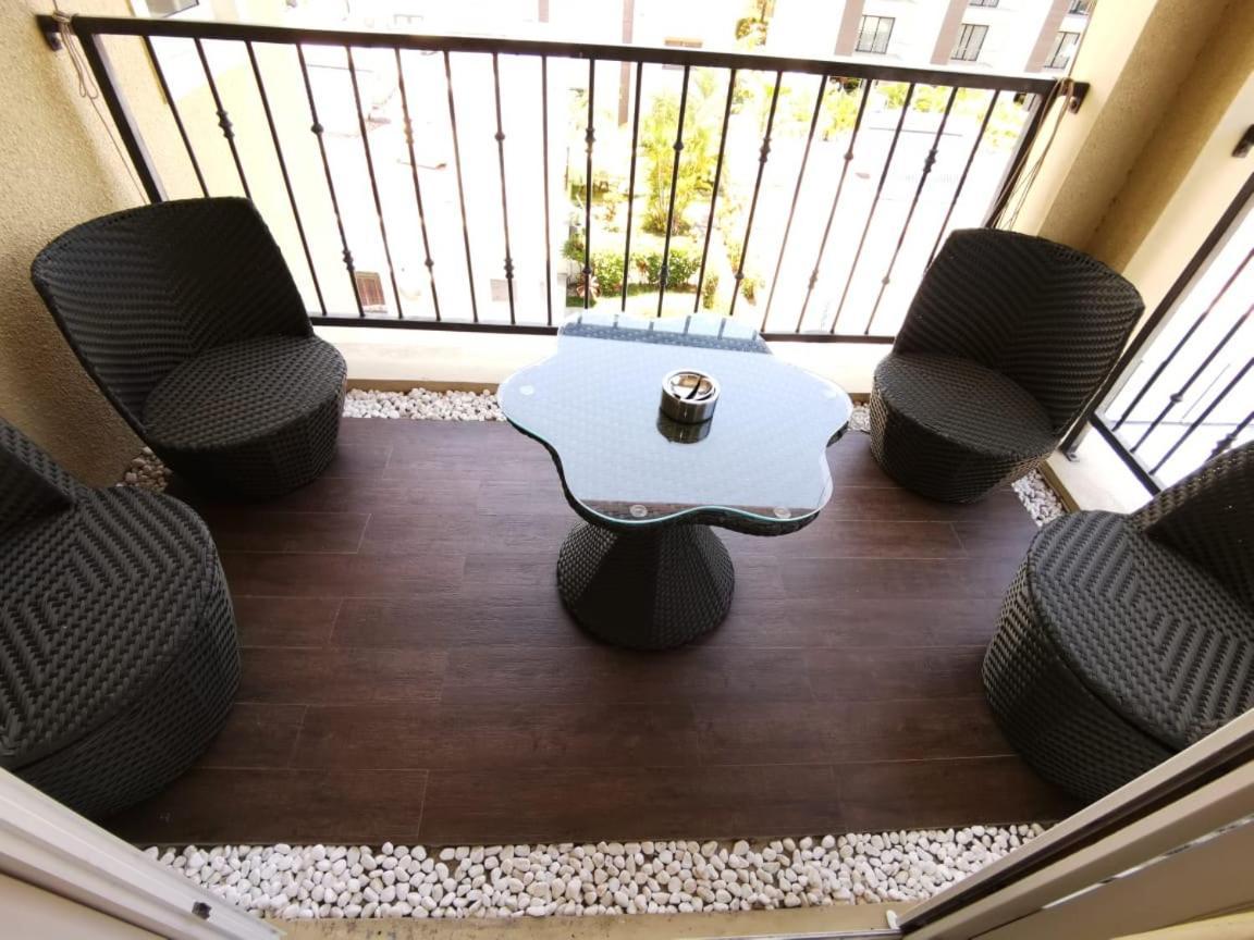 Rayon Vert Bleuphorie Beach Apartment Flic en Flac Exterior foto