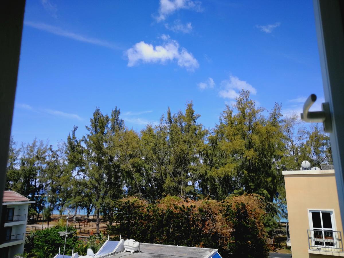 Rayon Vert Bleuphorie Beach Apartment Flic en Flac Exterior foto